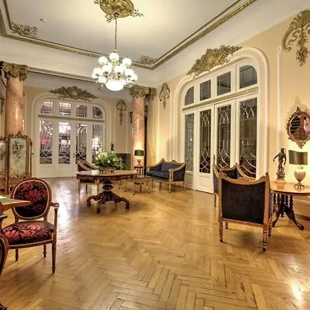 Ξενοδοχείο Grand