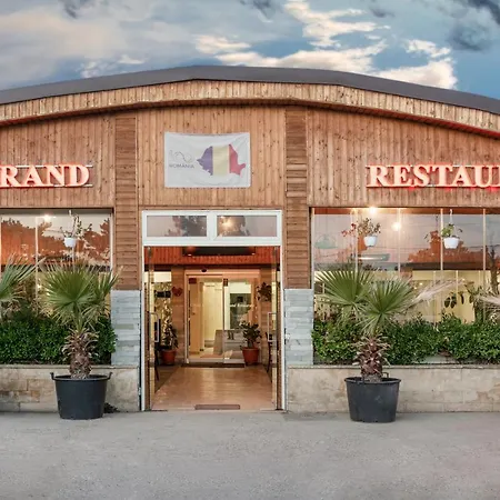 Ξενοδοχείο Grand