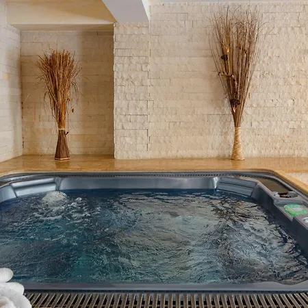 Grand Hotell