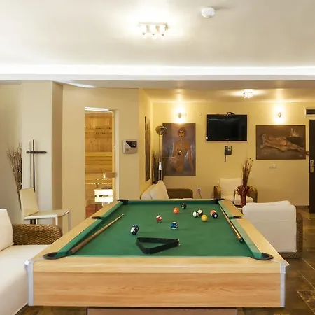Grand Hotell