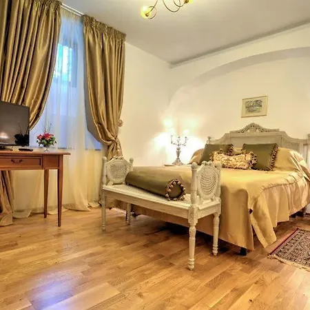 Hotell Grand