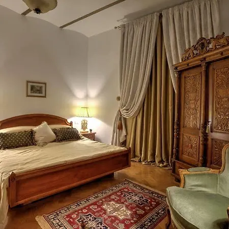 Grand Hotell