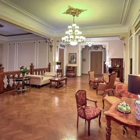 Hotell Grand